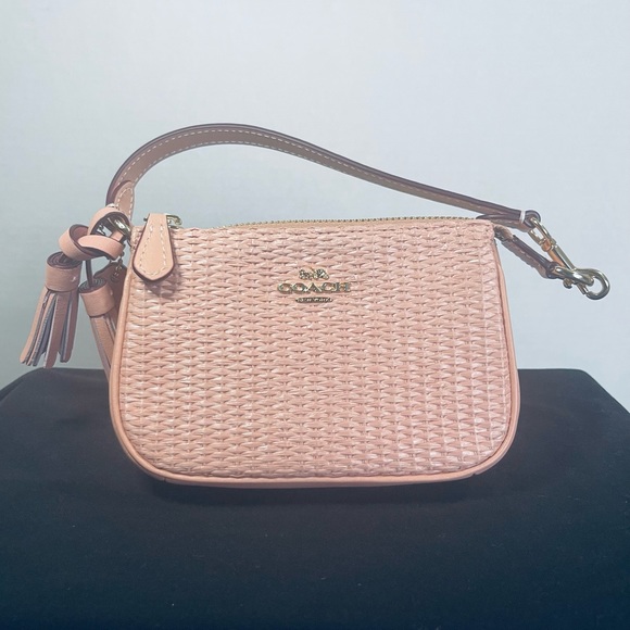 Coach Nolita 15 In Straw Pink w/ Gold Mini Purse - Picture 1 of 5
